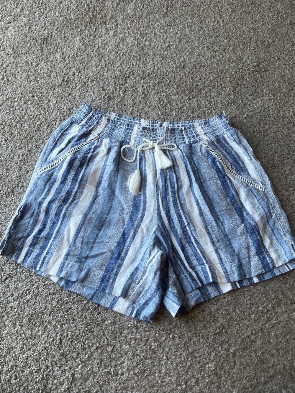 Briggs New York Blue and White Striped High-Waist Shorts Linen Blend